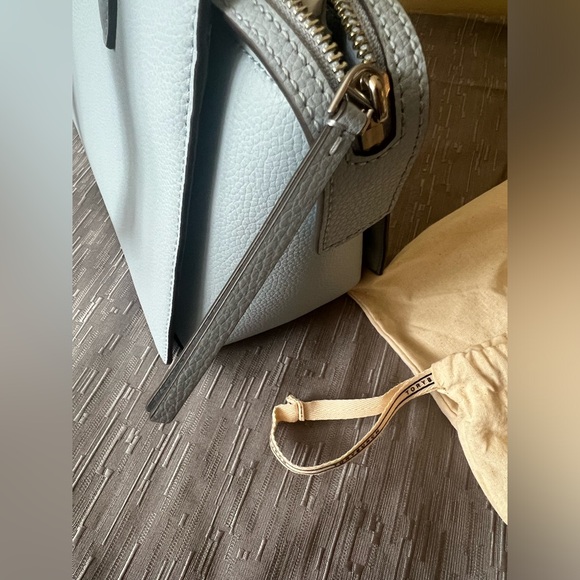 Tory Burch Robinson Pebbled Small Tote - Picture 8 of 8